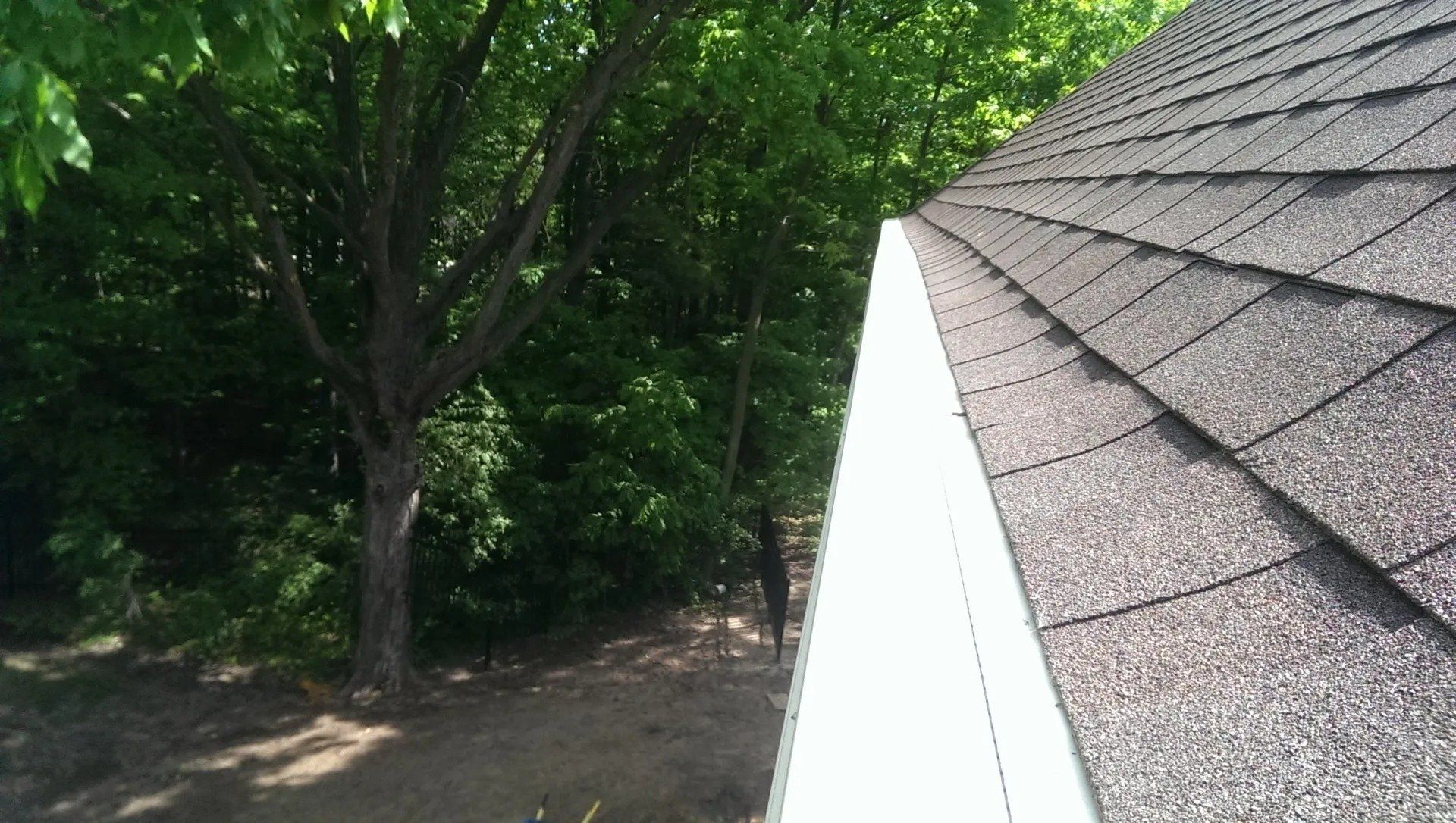 Classic Creme 6 Inch Gutter