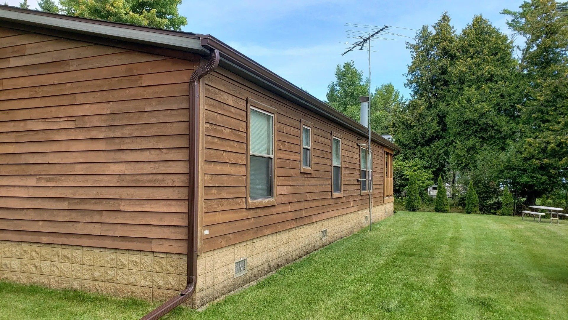 Royal brown 5 inch gutter