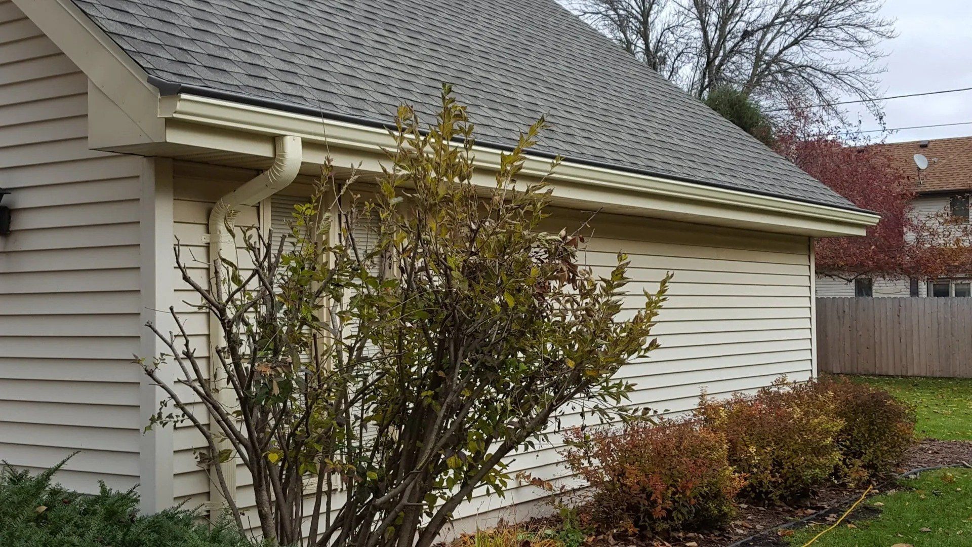 Wicker 5 inch gutter