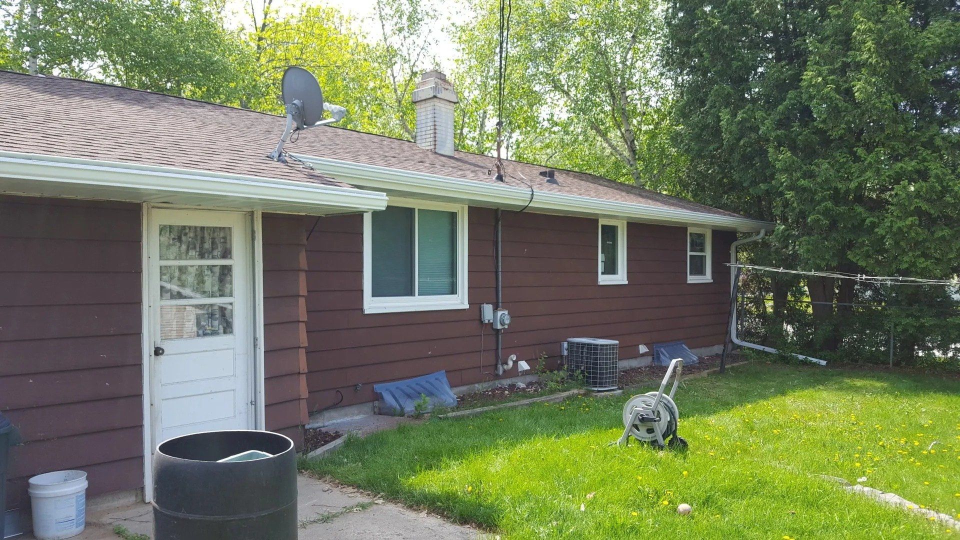 White 5 inch gutters