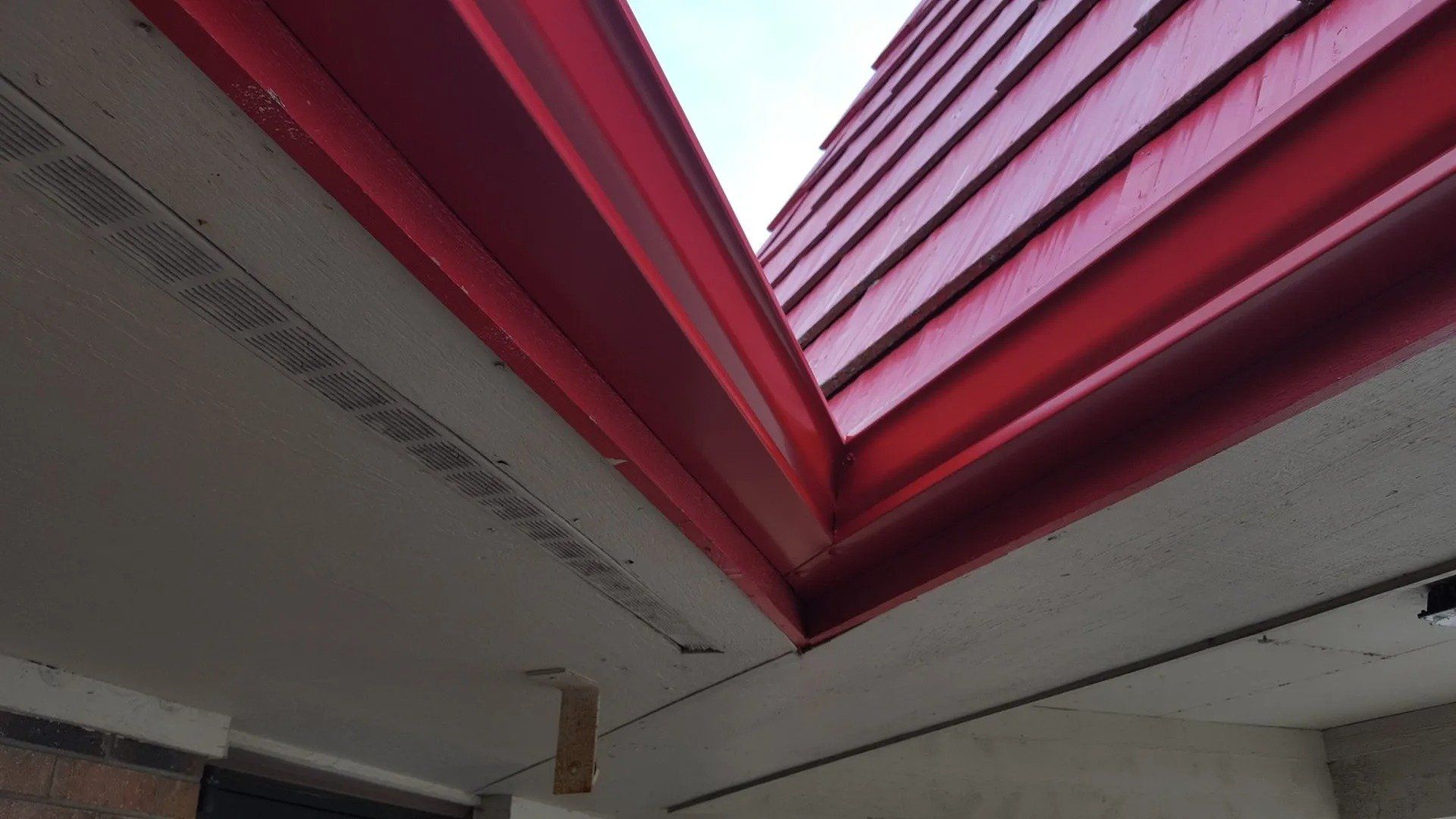 Red 5 inch gutters