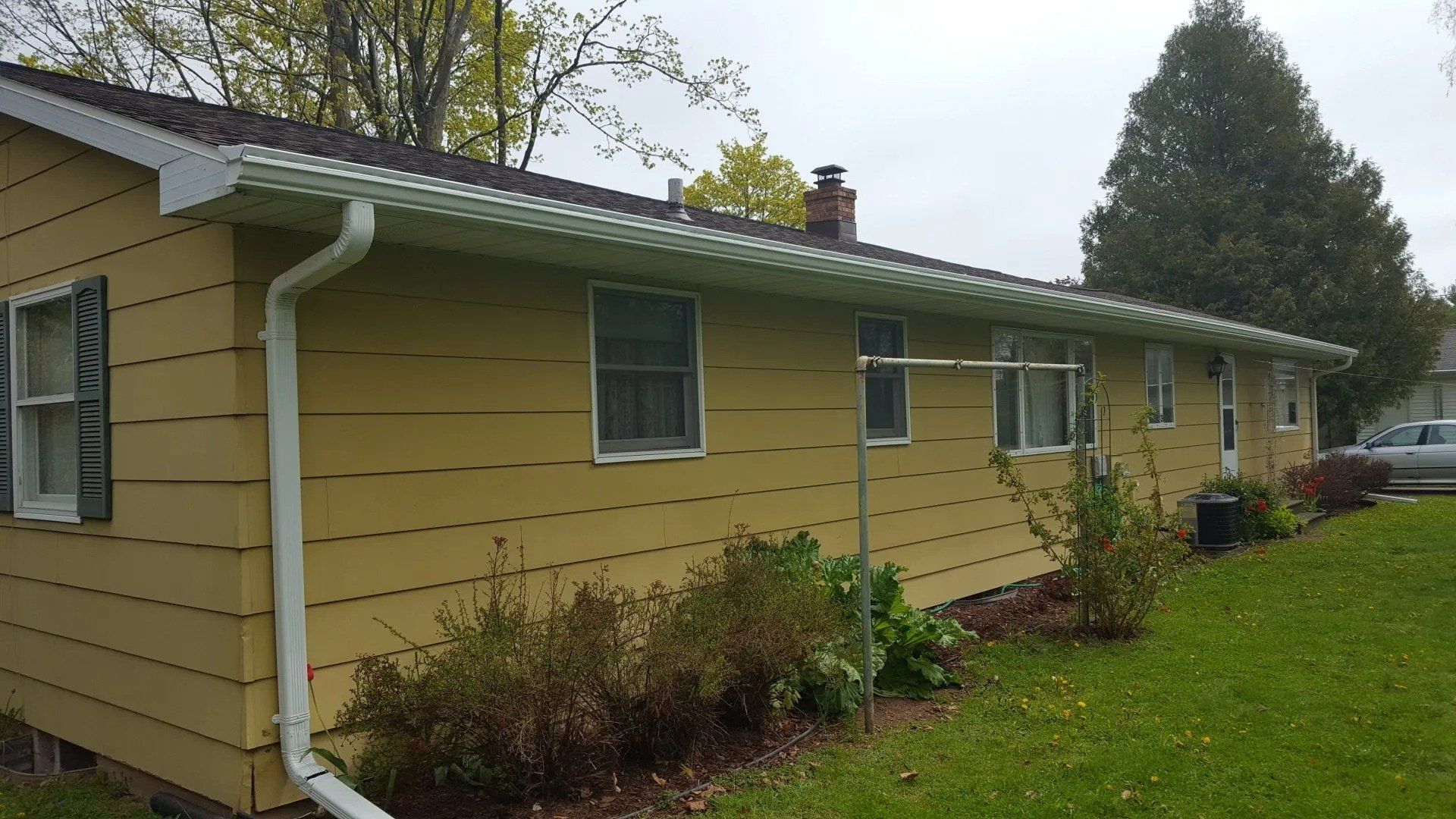 White 5 inch gutters