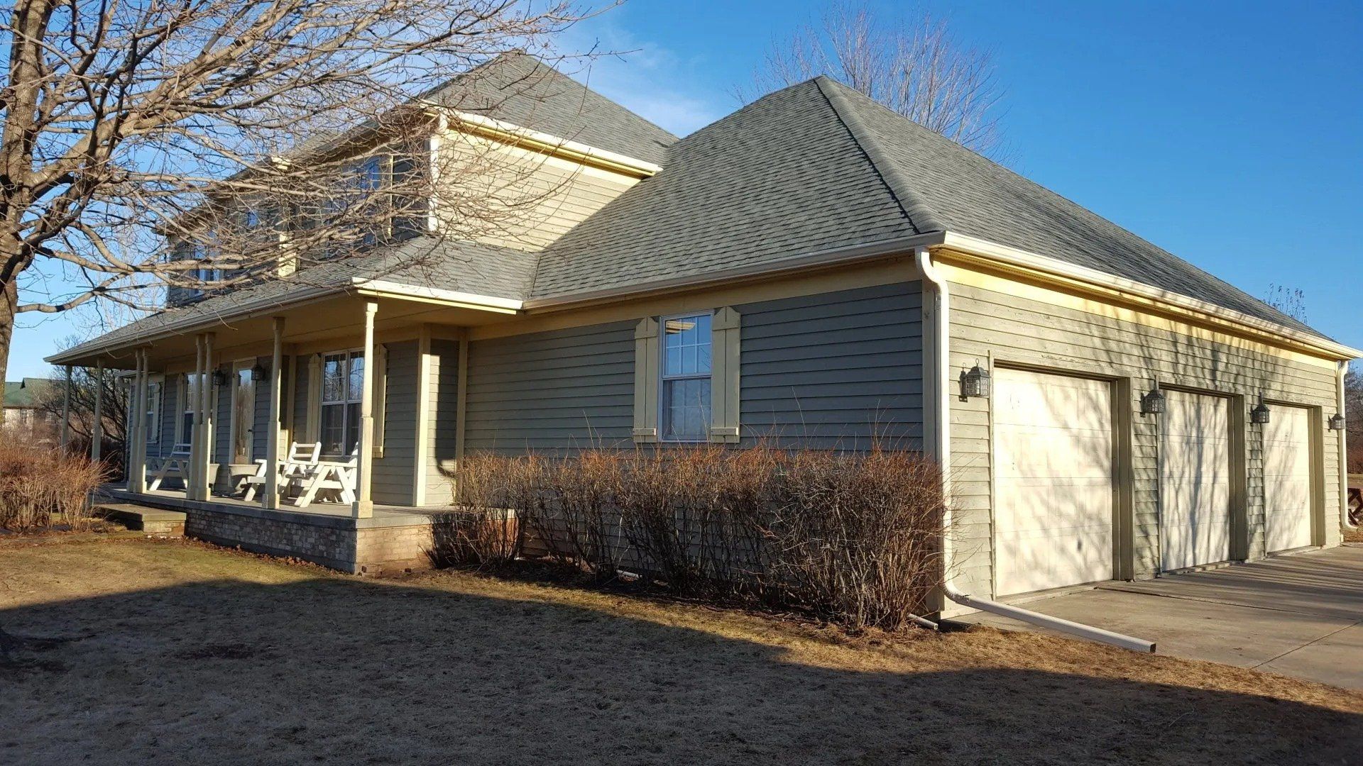 Almond 5 inch gutter