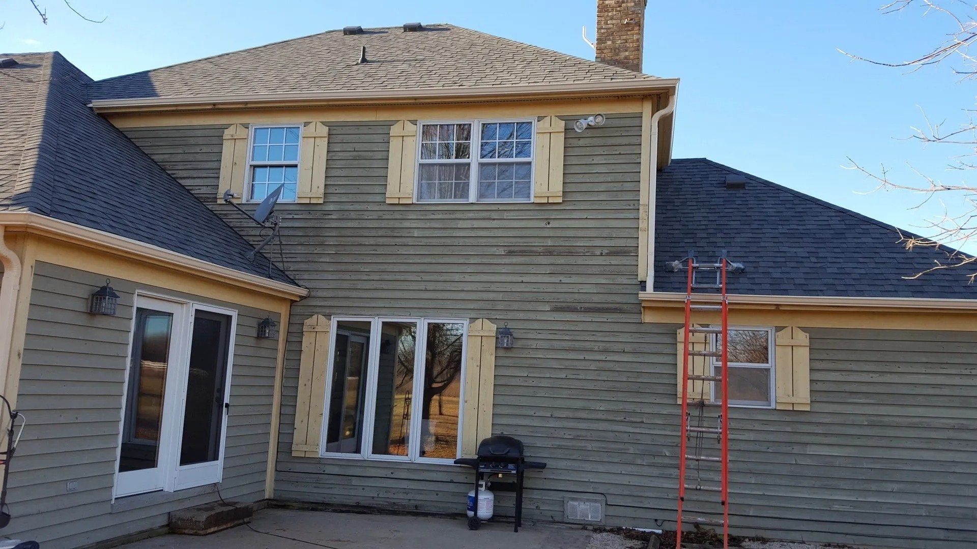 Almond 5 inch gutter