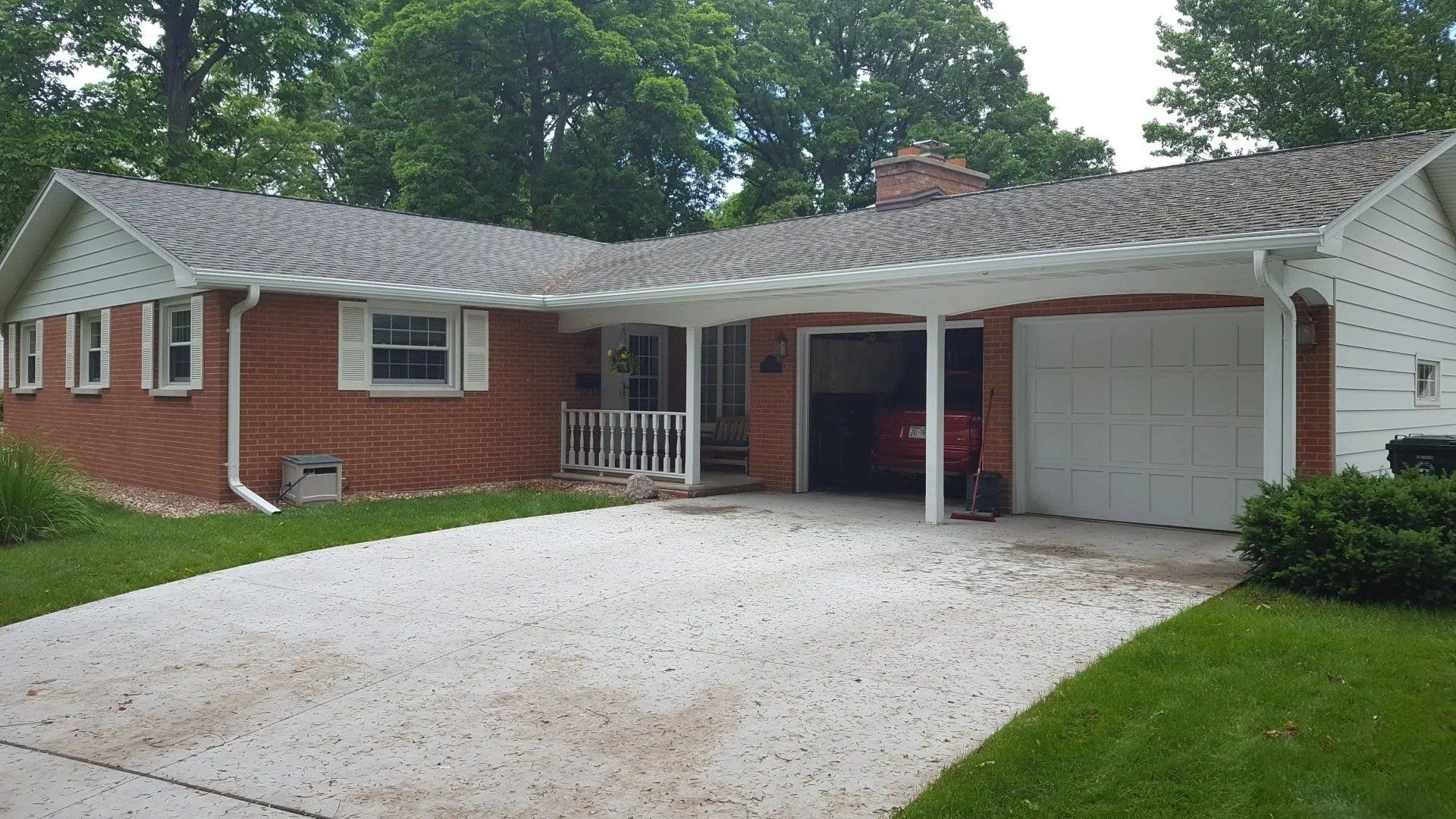 White 5 inch gutters