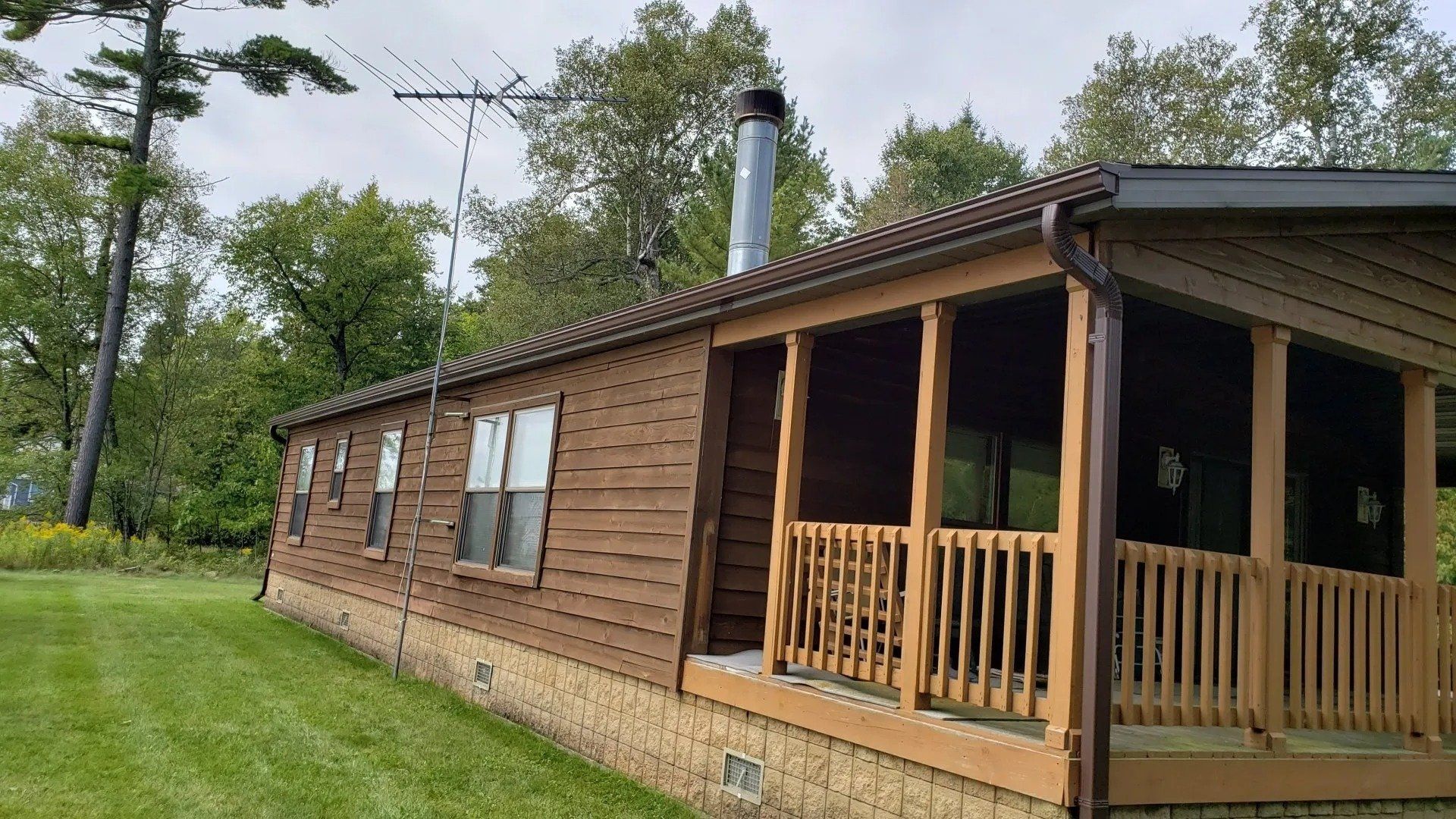 Royal brown 5 inch gutter