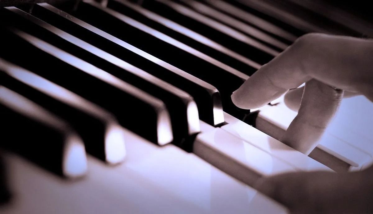 Bruce Ryndfleisz Piano Service