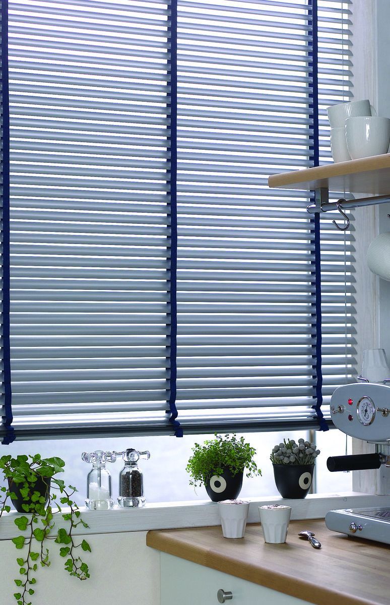 Aluminum blinds