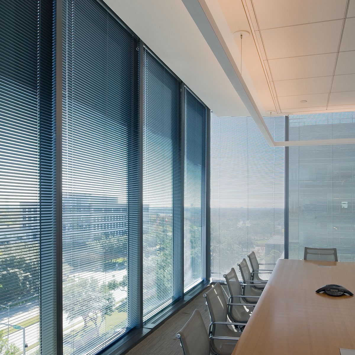 Aluminum blinds