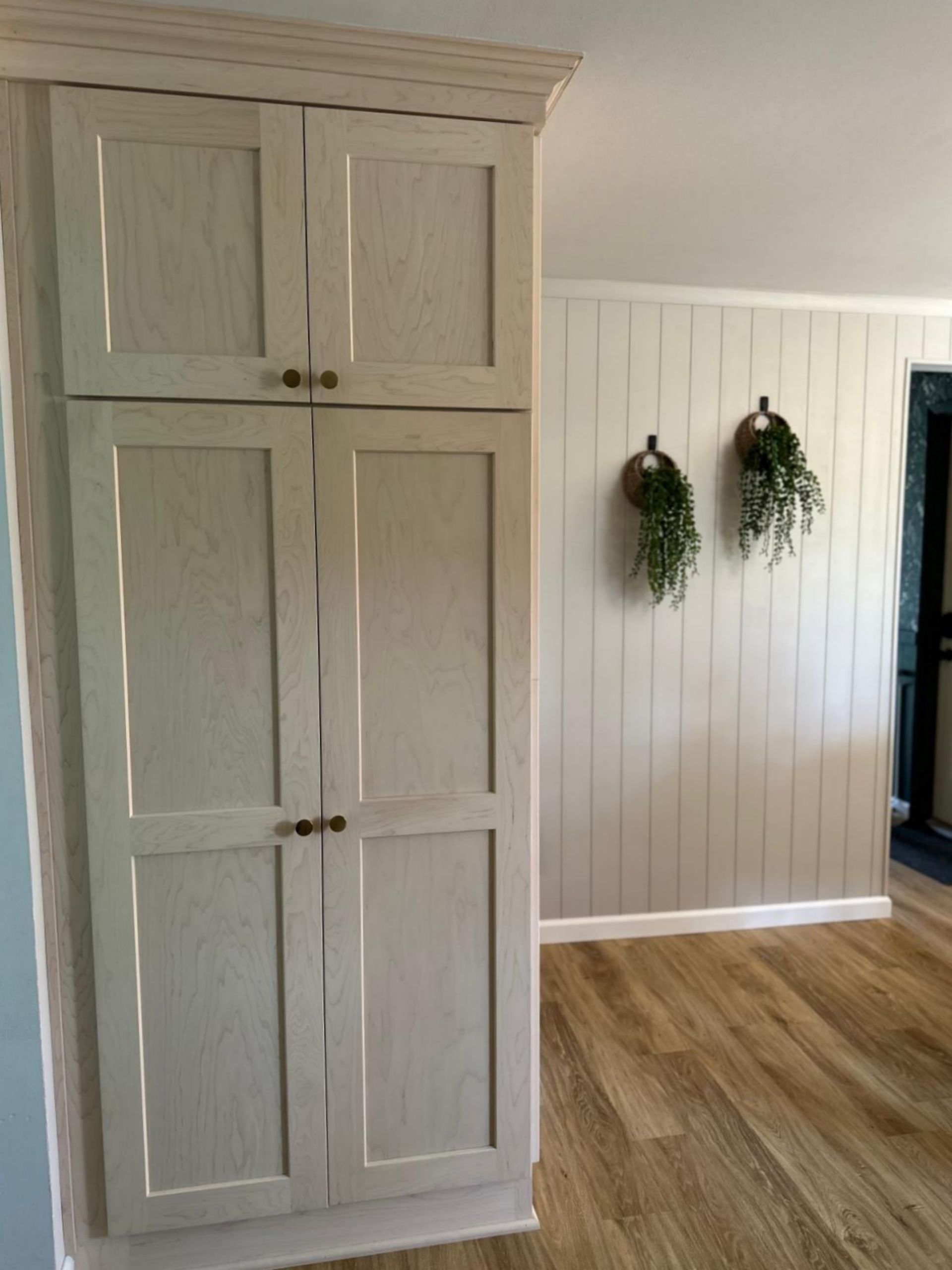 Indianwood Kitchen cabinet