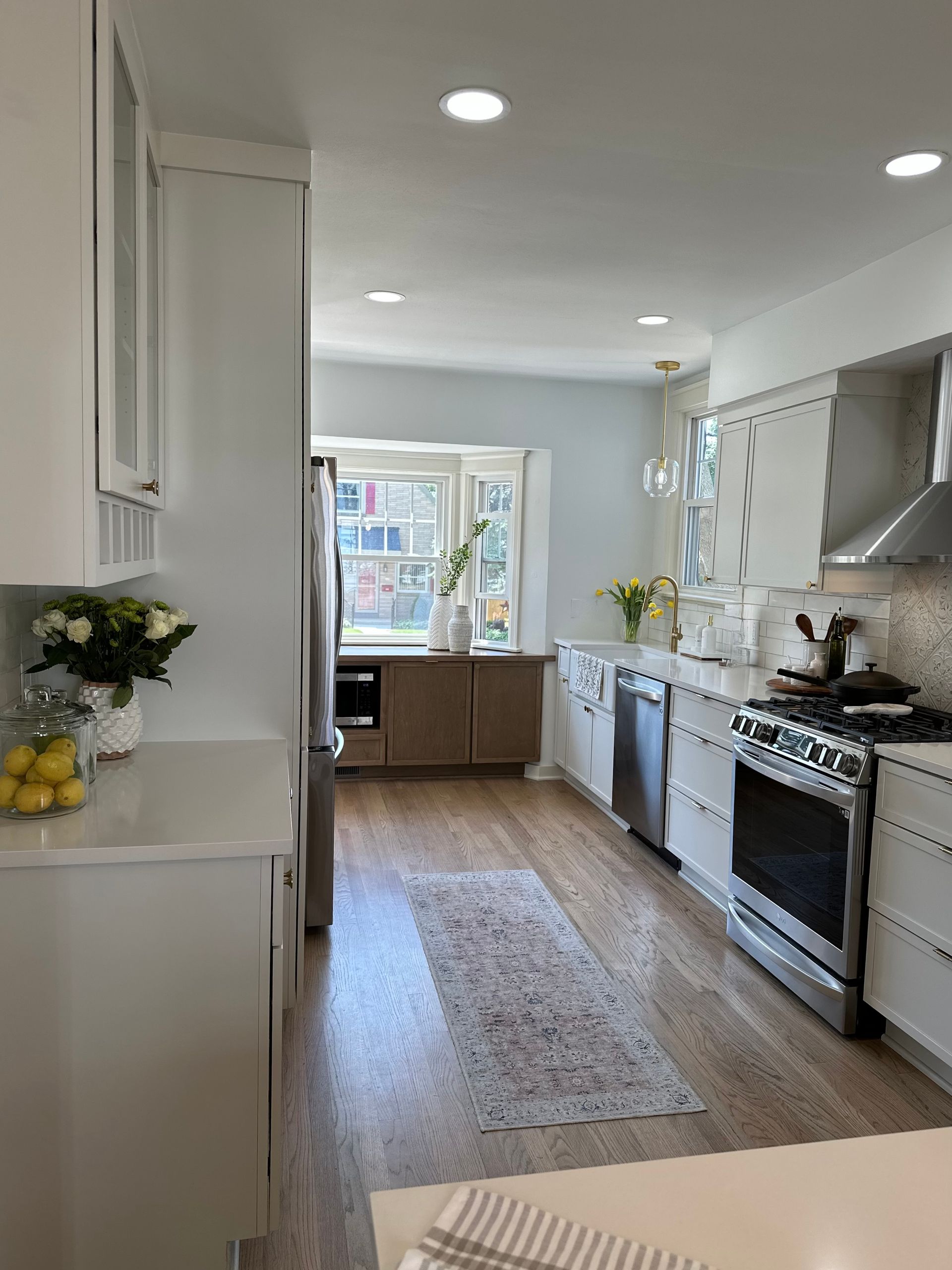 Town of Lake Kitchen