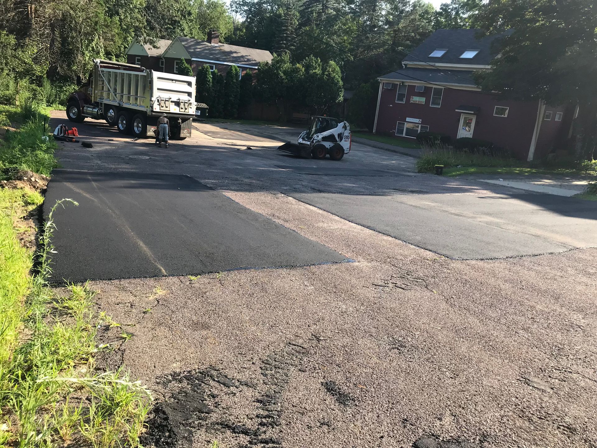 Asphalt driveway - Before
