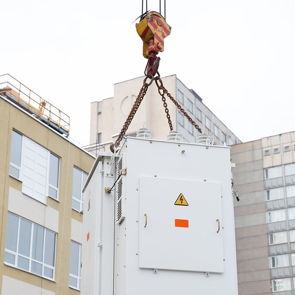 Lifting heavy equipment