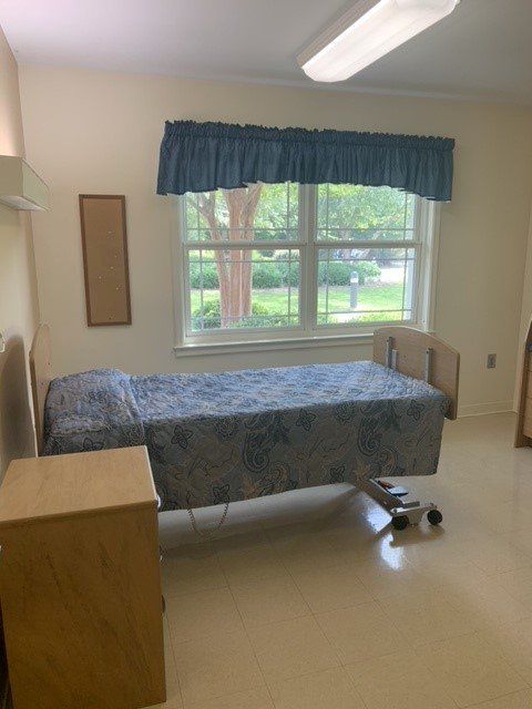 Brightmoor Nursing Center Amenities 