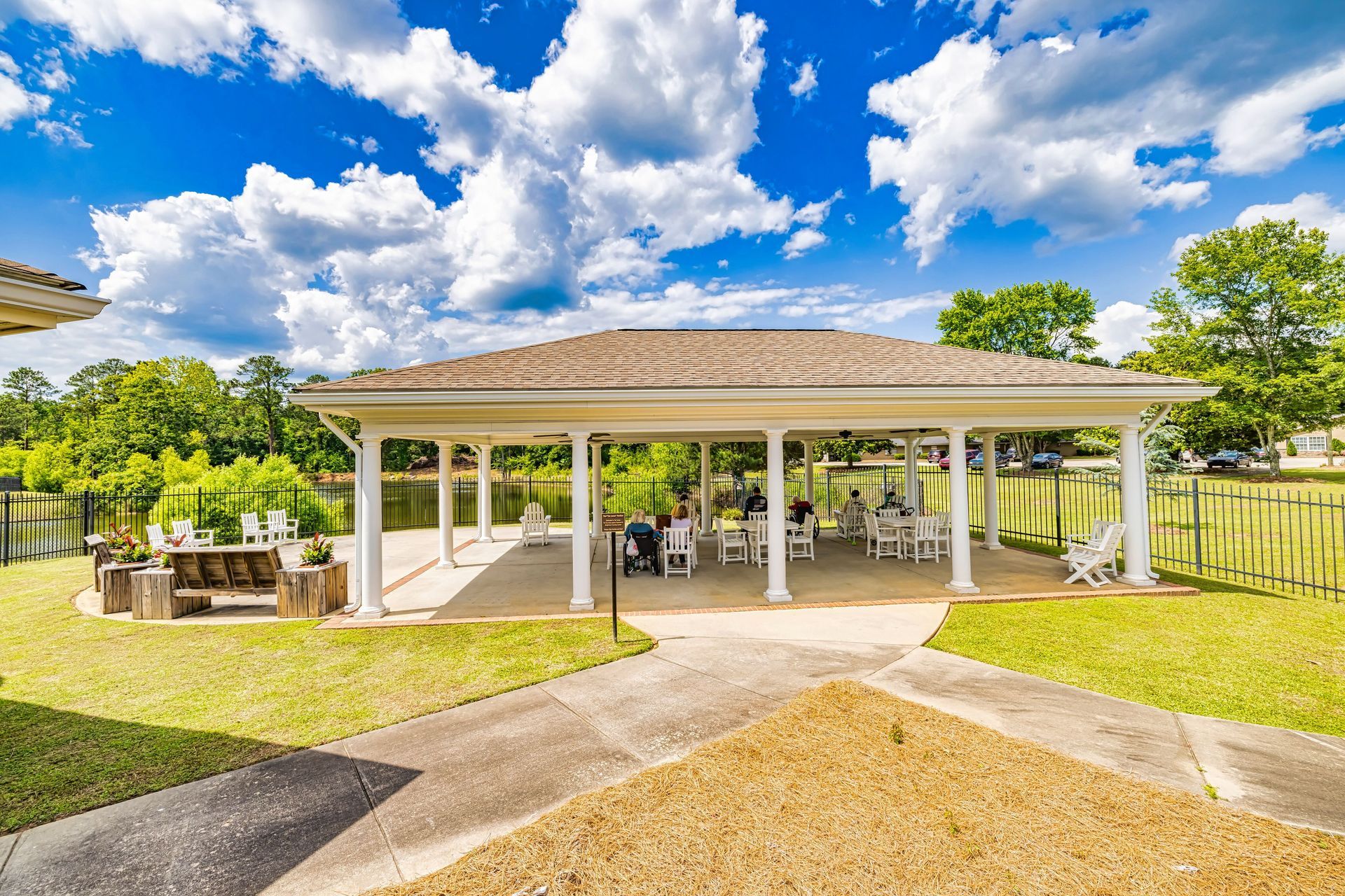 Brightmoor Nursing Center outside sitting area