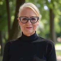 Robin Sorlie, COO - Oversees Operations of All Locations