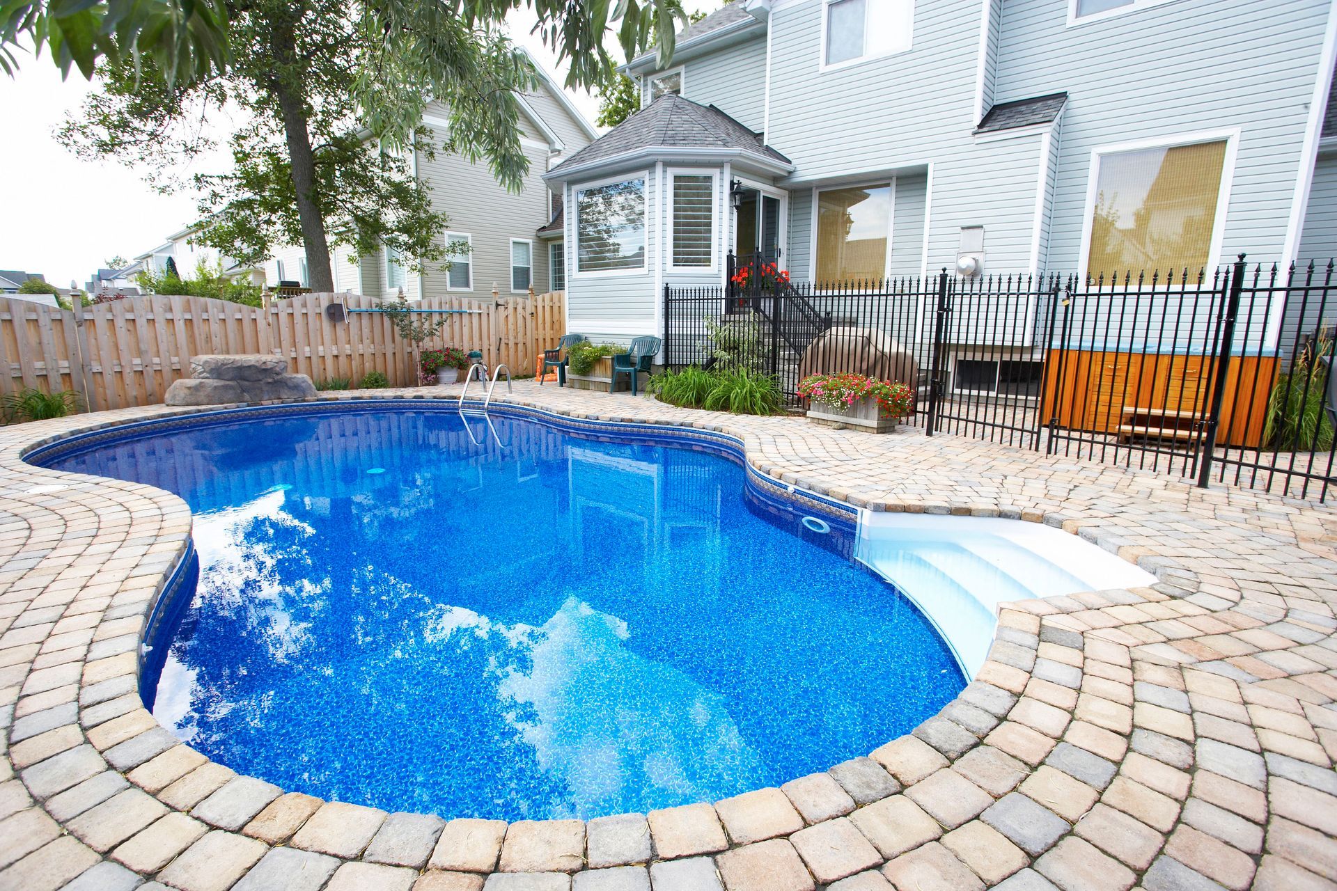 pool contractor