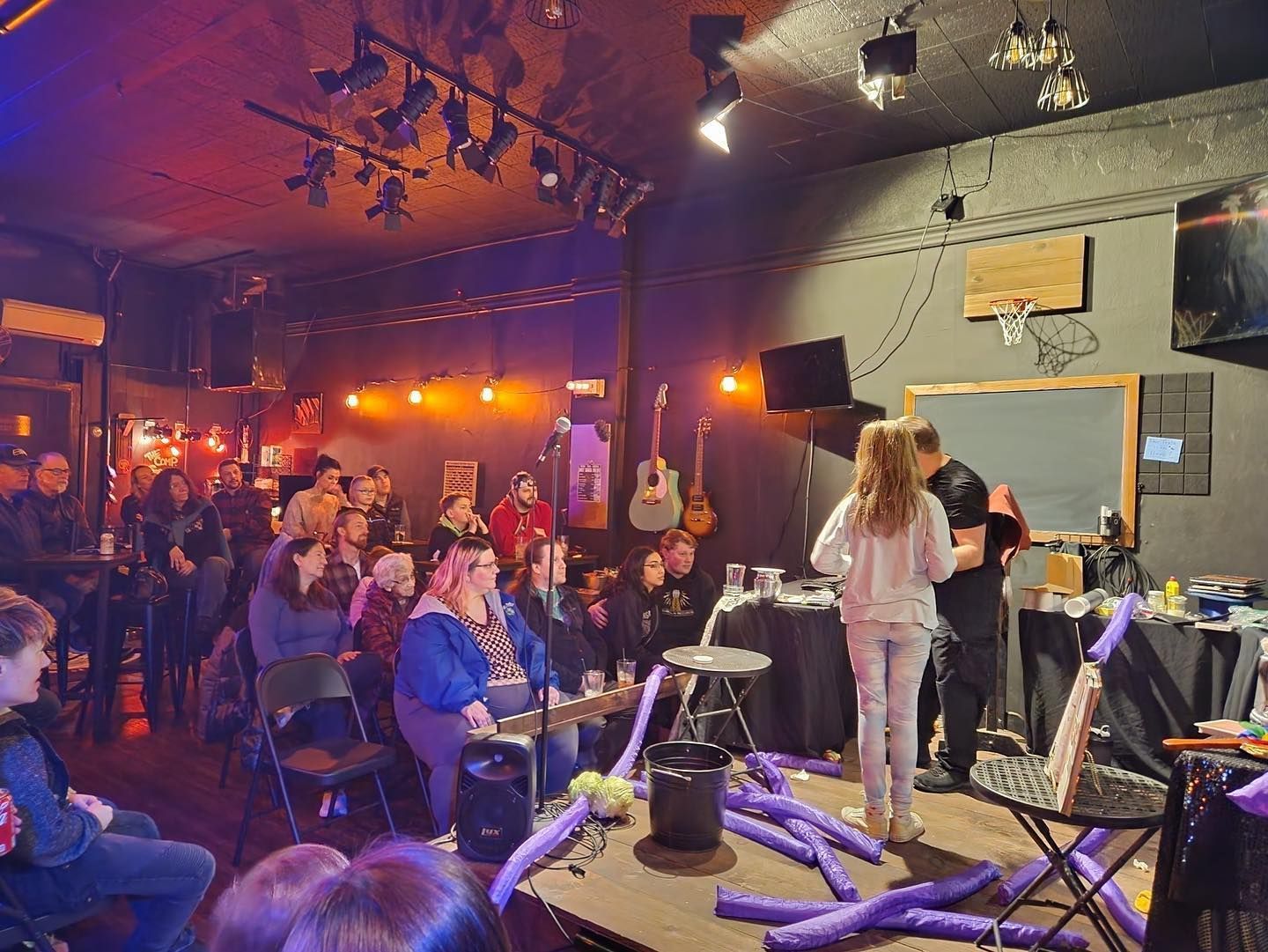 Bar and Live Events e.i. bar & stage Everett, WA