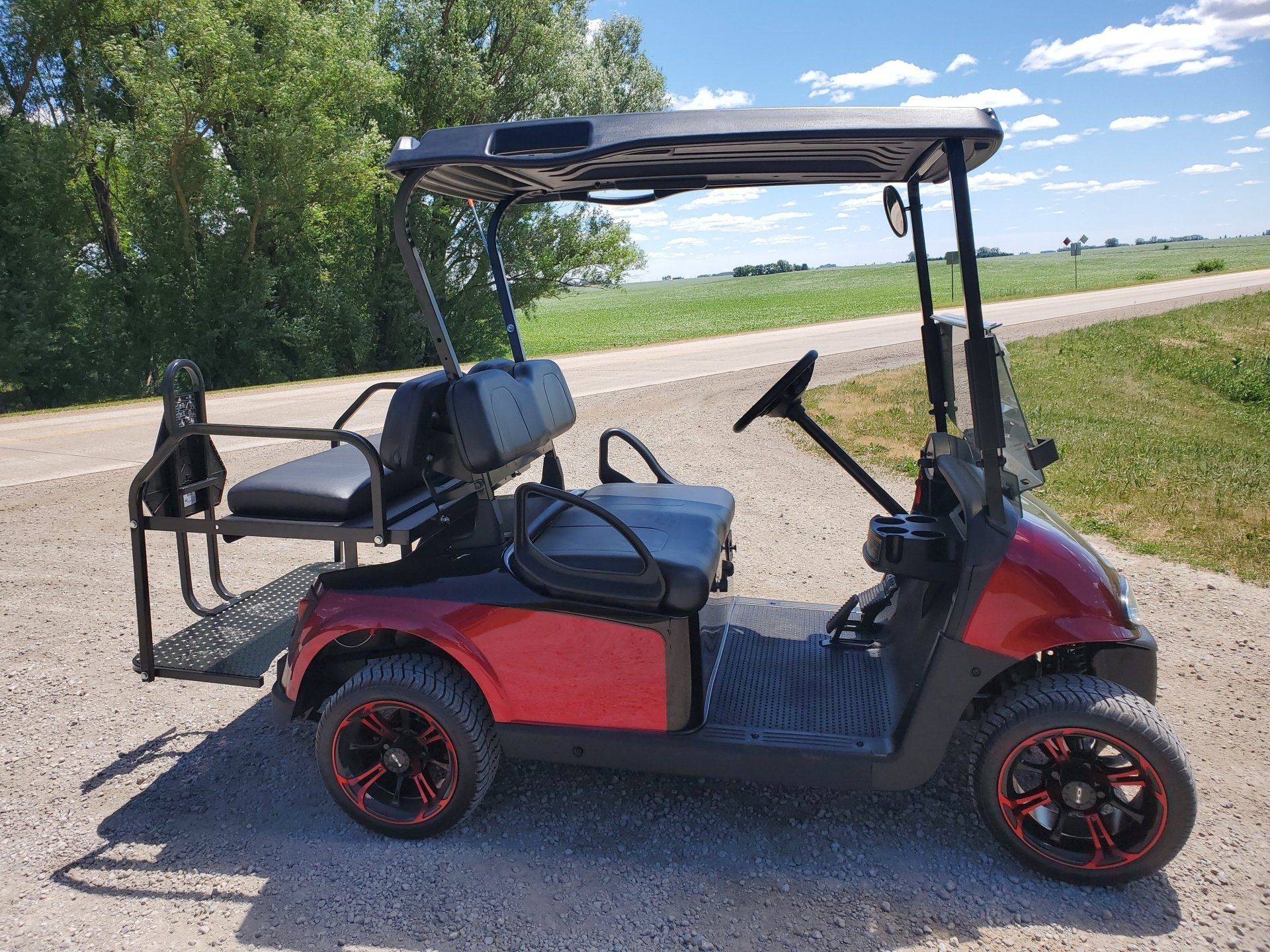 Model: E-Z-GO RXV Gas