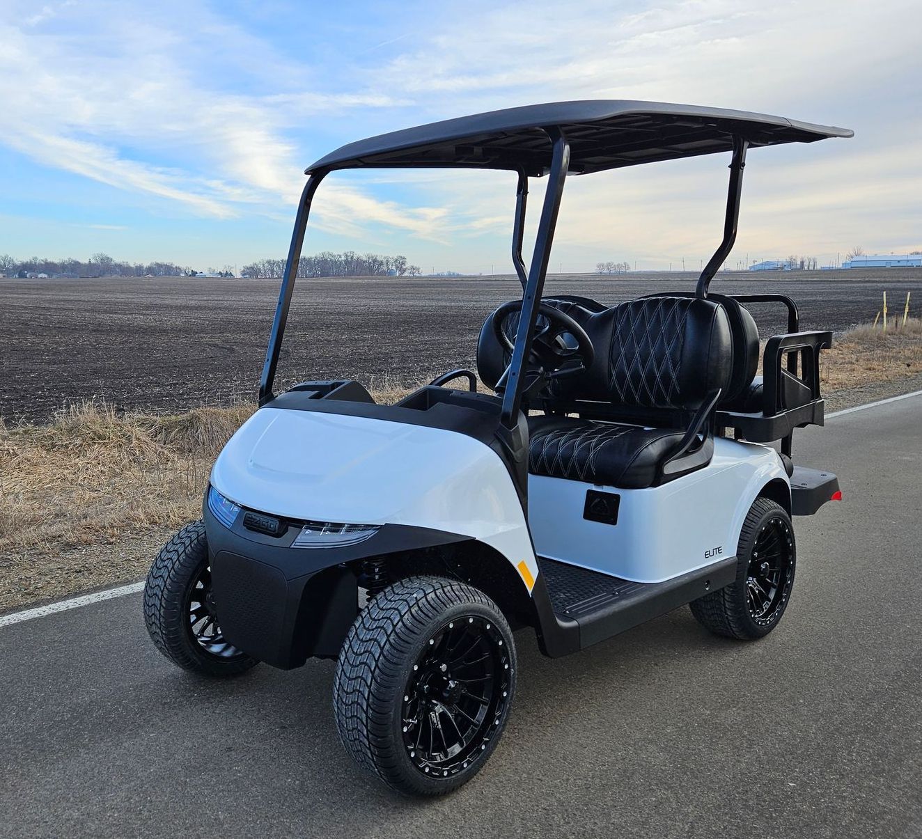 E-Z-GO® Liberty 2022 Lithium Golf Car