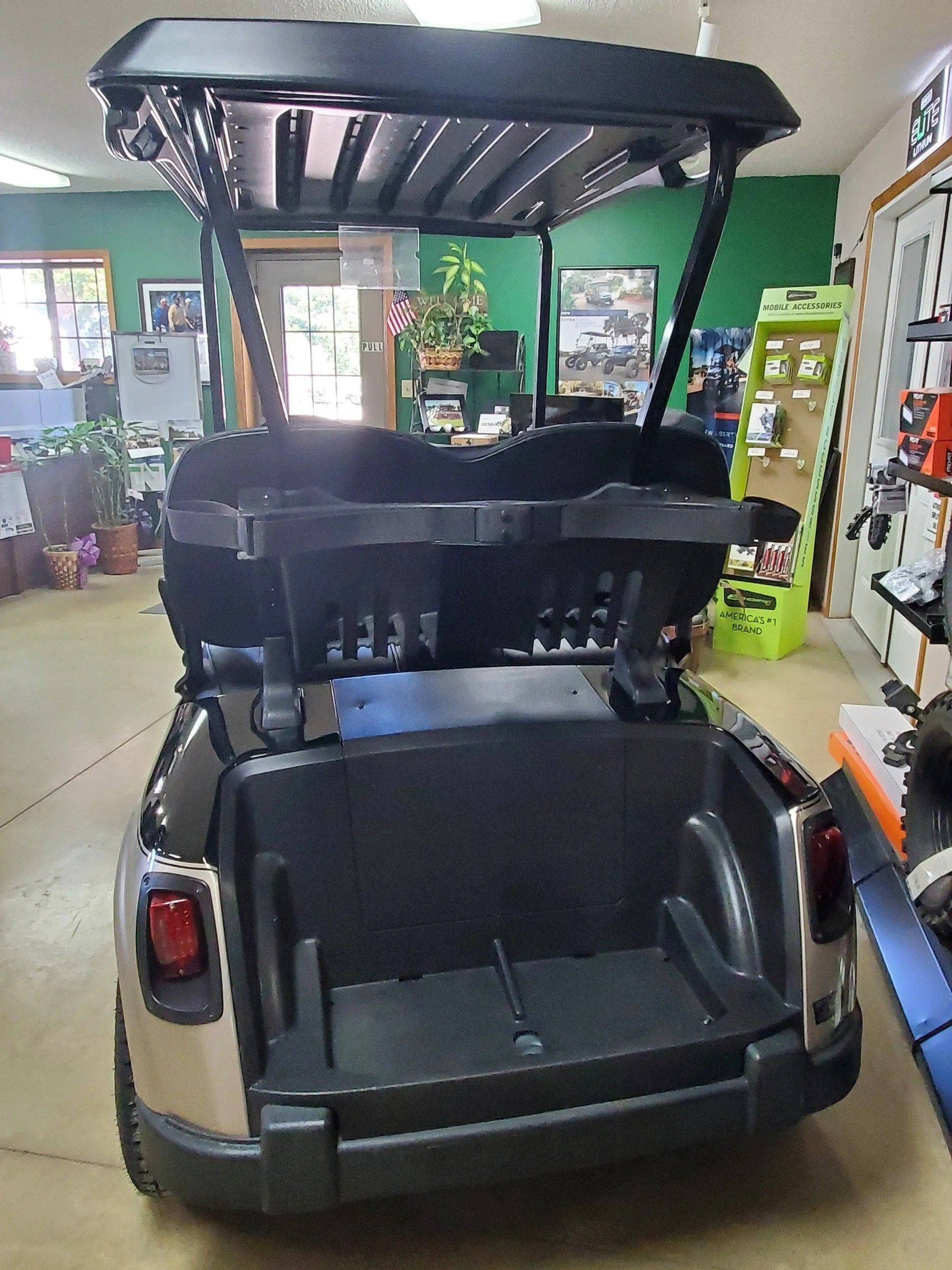 Model: EZGO FLEET RXV- Gas