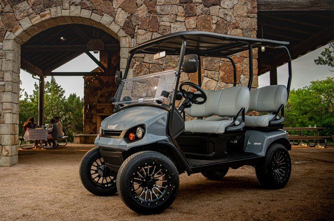 E-Z-GO® Liberty 2022 Lithium Golf Car