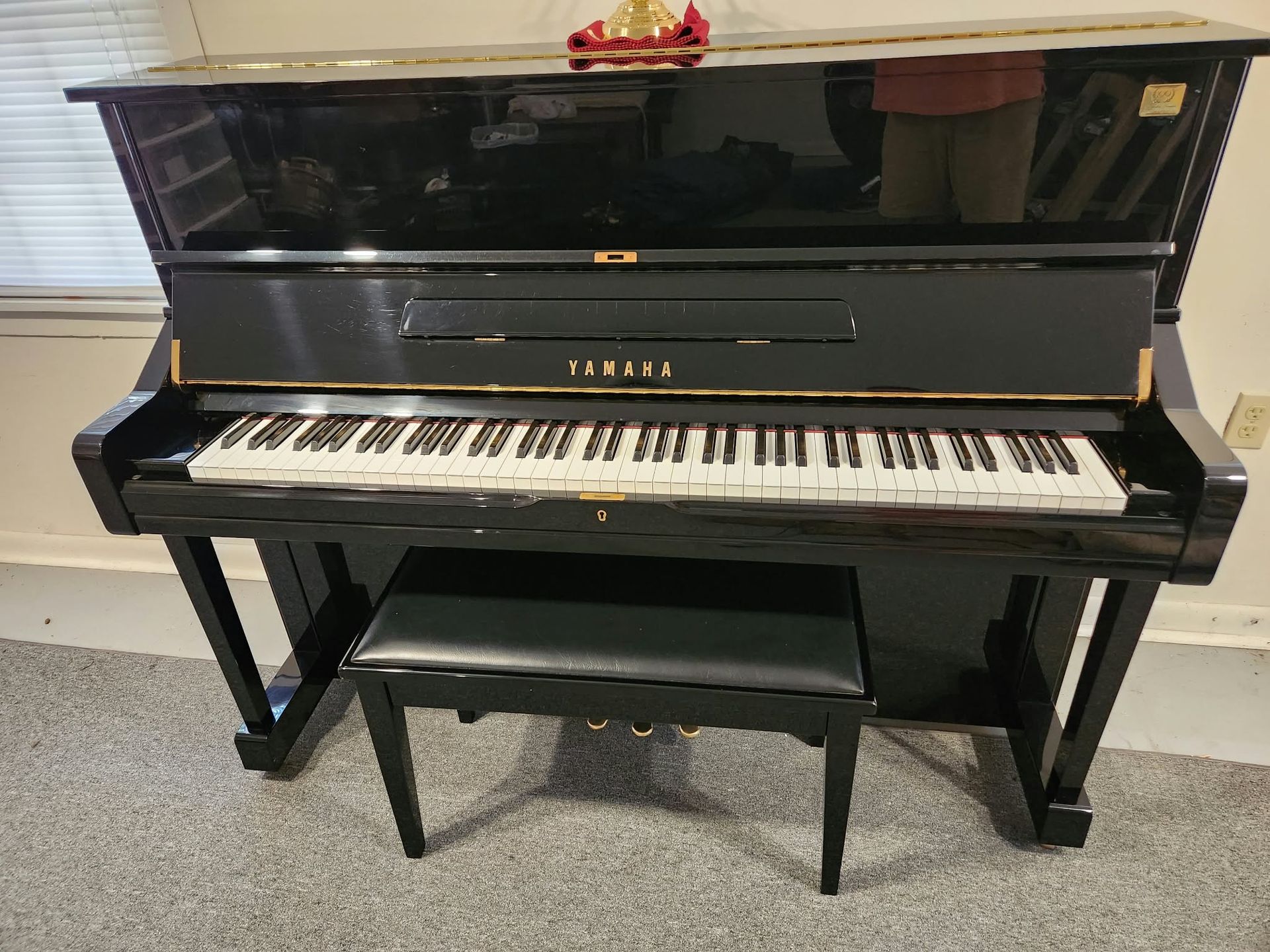 (Yamaha U1 High Gloss Ebony Professional Piano)
Stock #7982
$3,195