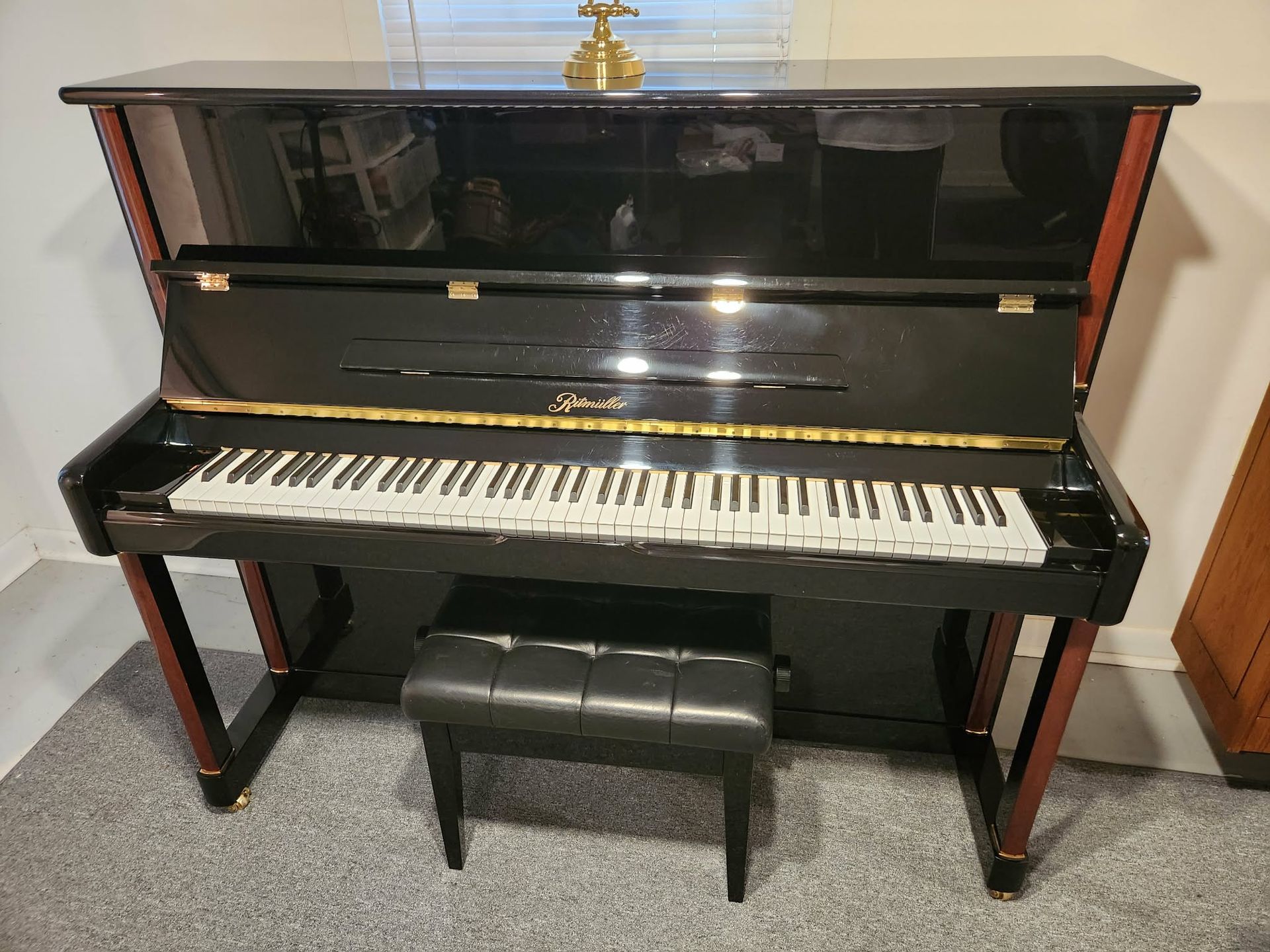 Ritmuller High Gloss Ebony/Mahogany Professional Studio Piano