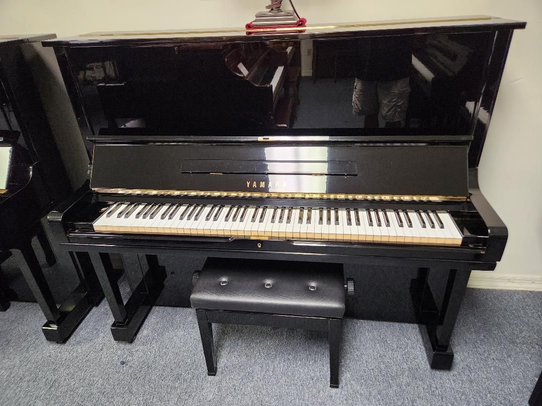 Yamaha U3 High Gloss Ebony Studio Piano Stock # 7923
