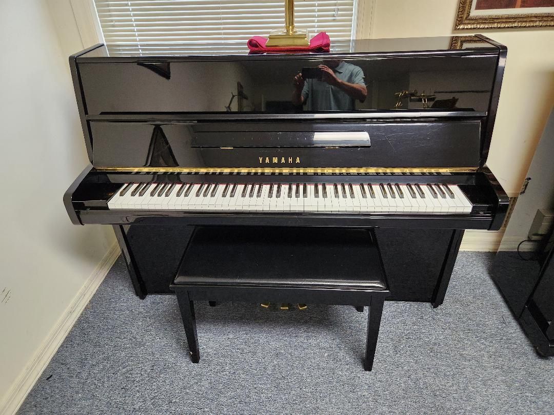 Yamaha Studio Piano Stock # 7909