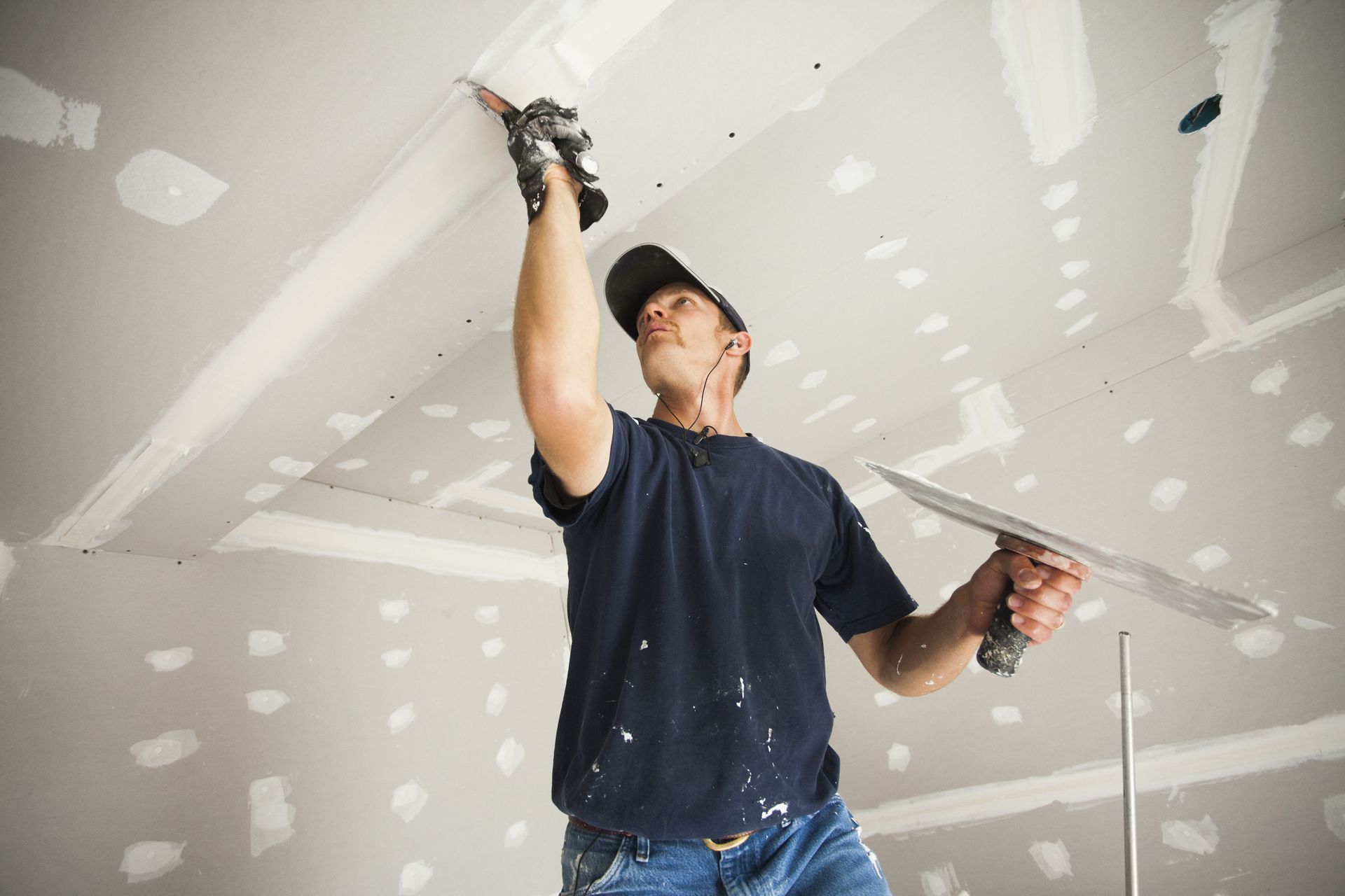What Drywall Services Should I Get To Renovate My Home?