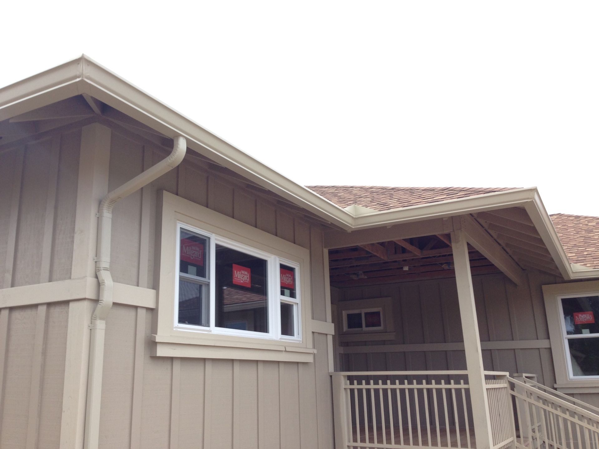 House with a porch and a railing