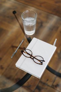 medicare approved amount vision services cover routine eye exams