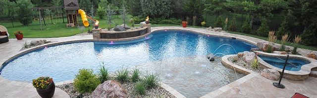 Swimming Pool Maintenance, Cleaning & Repair near Frisco, TX