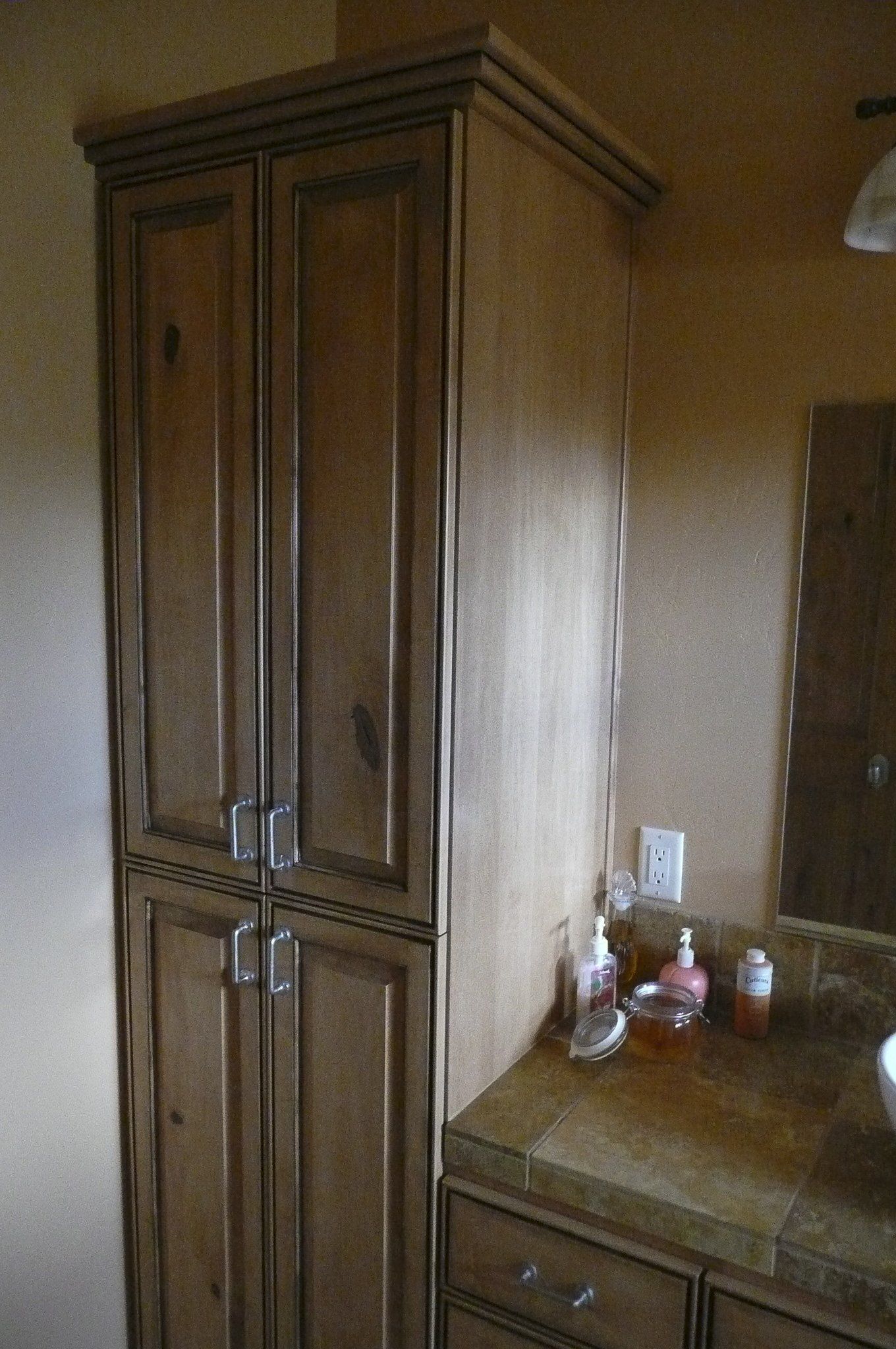 Traditional cabinet