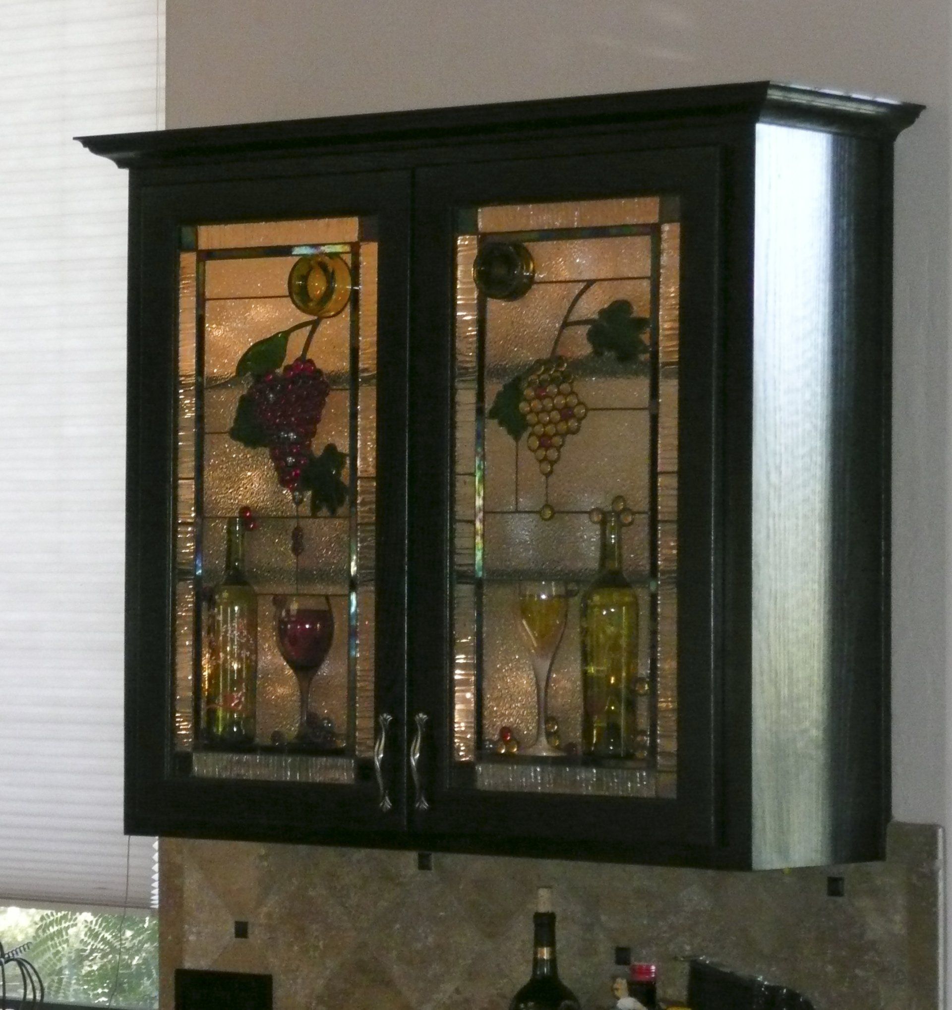 Traditional cabinet