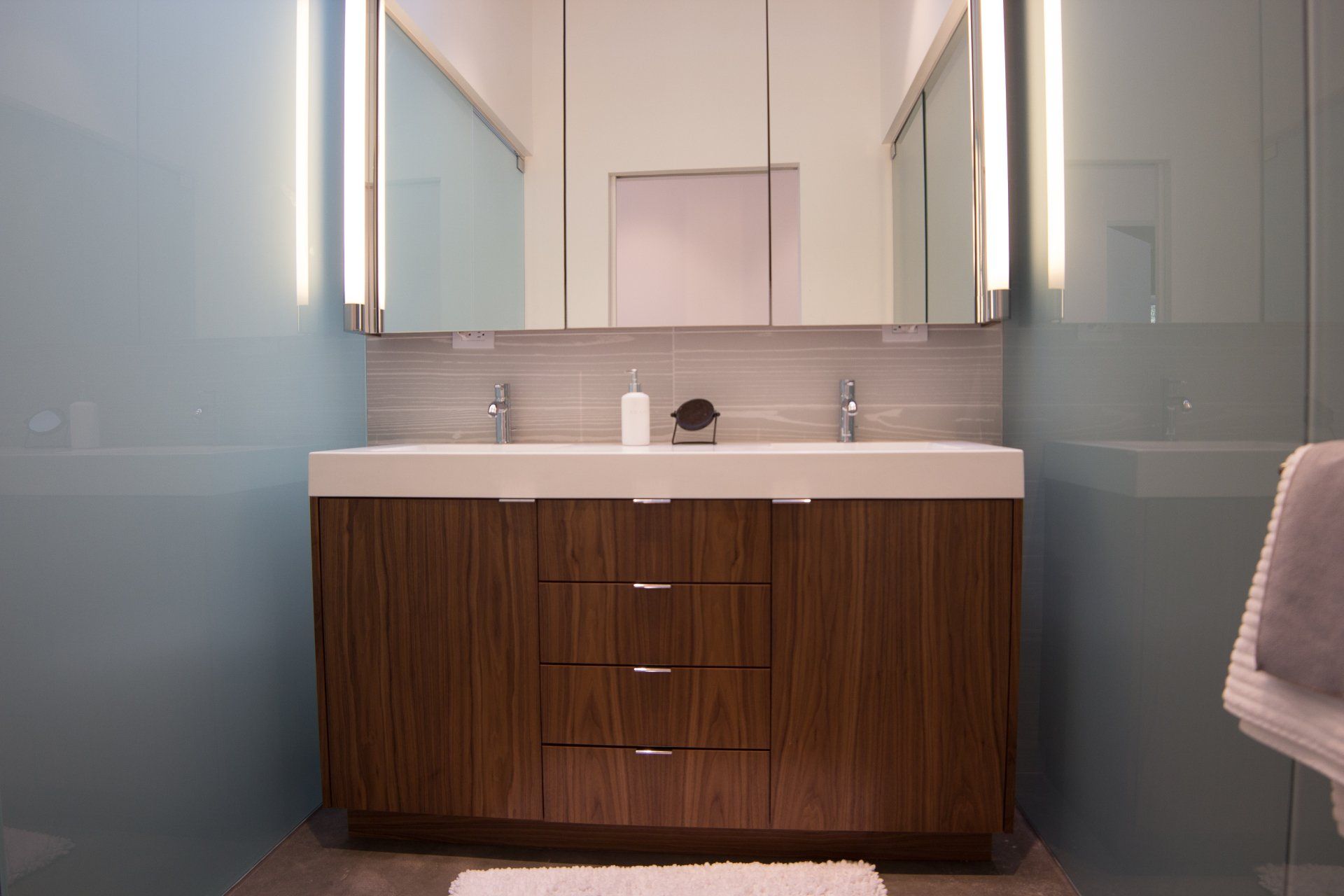 Contemporary cabinet