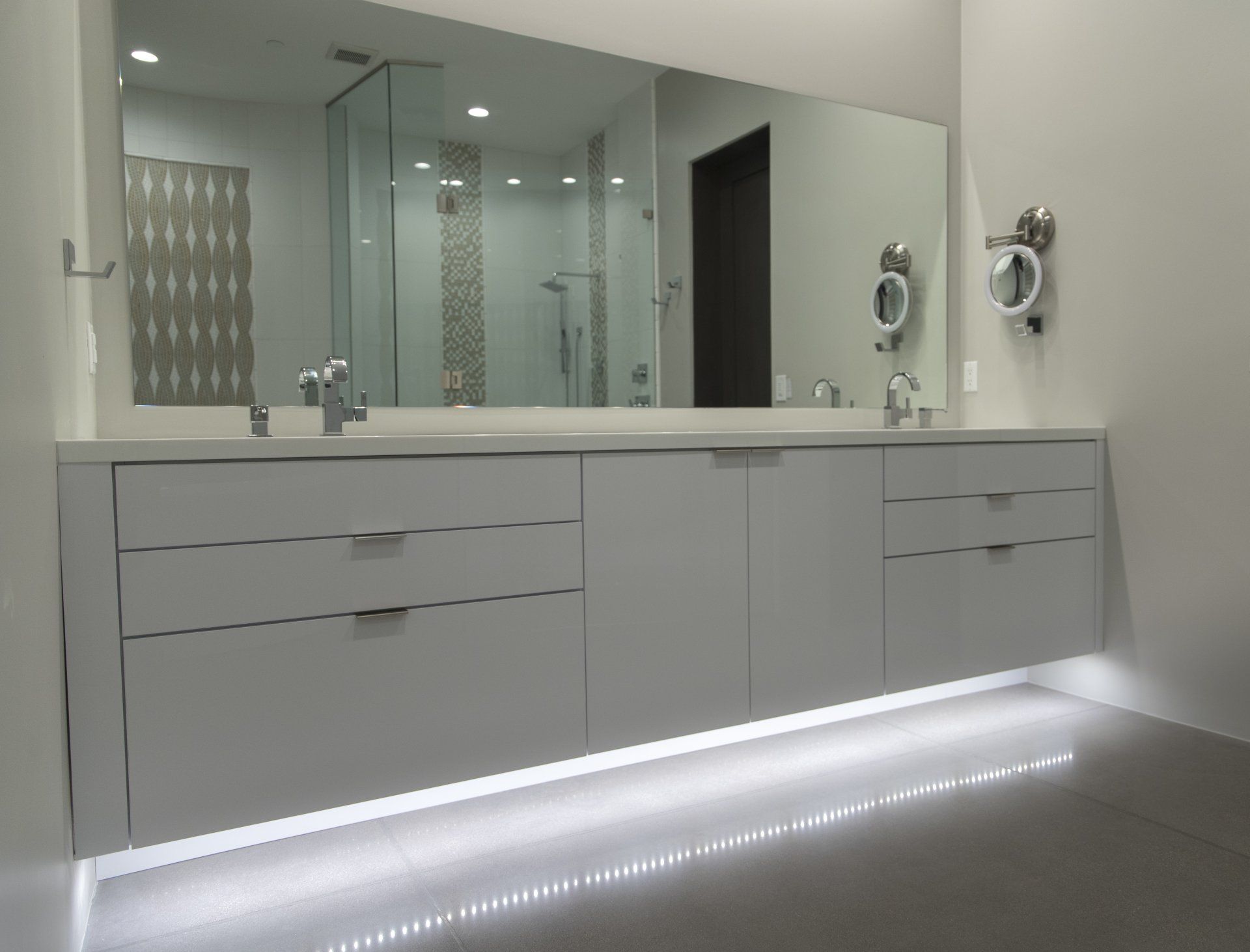 Contemporary cabinet