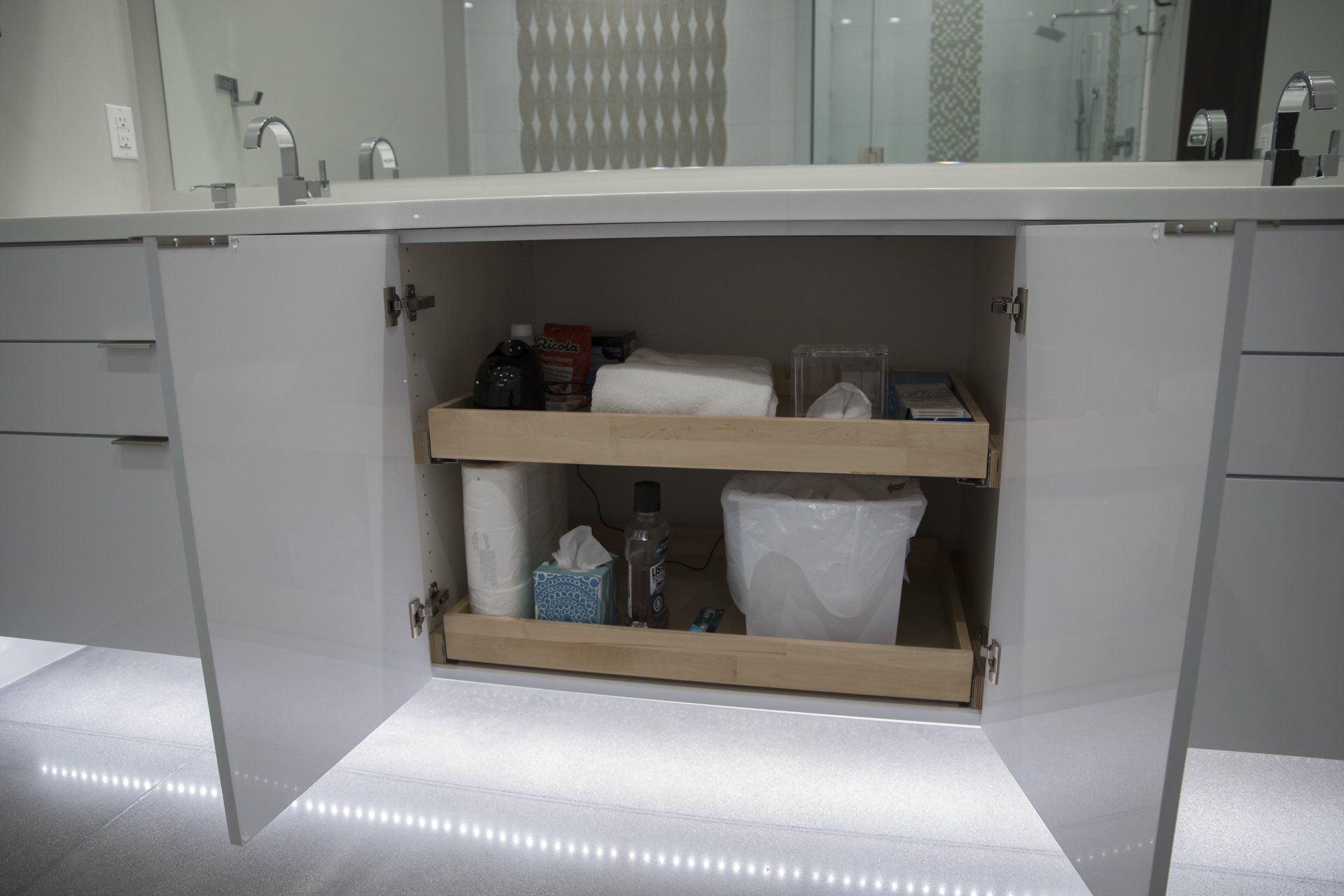 Contemporary cabinet