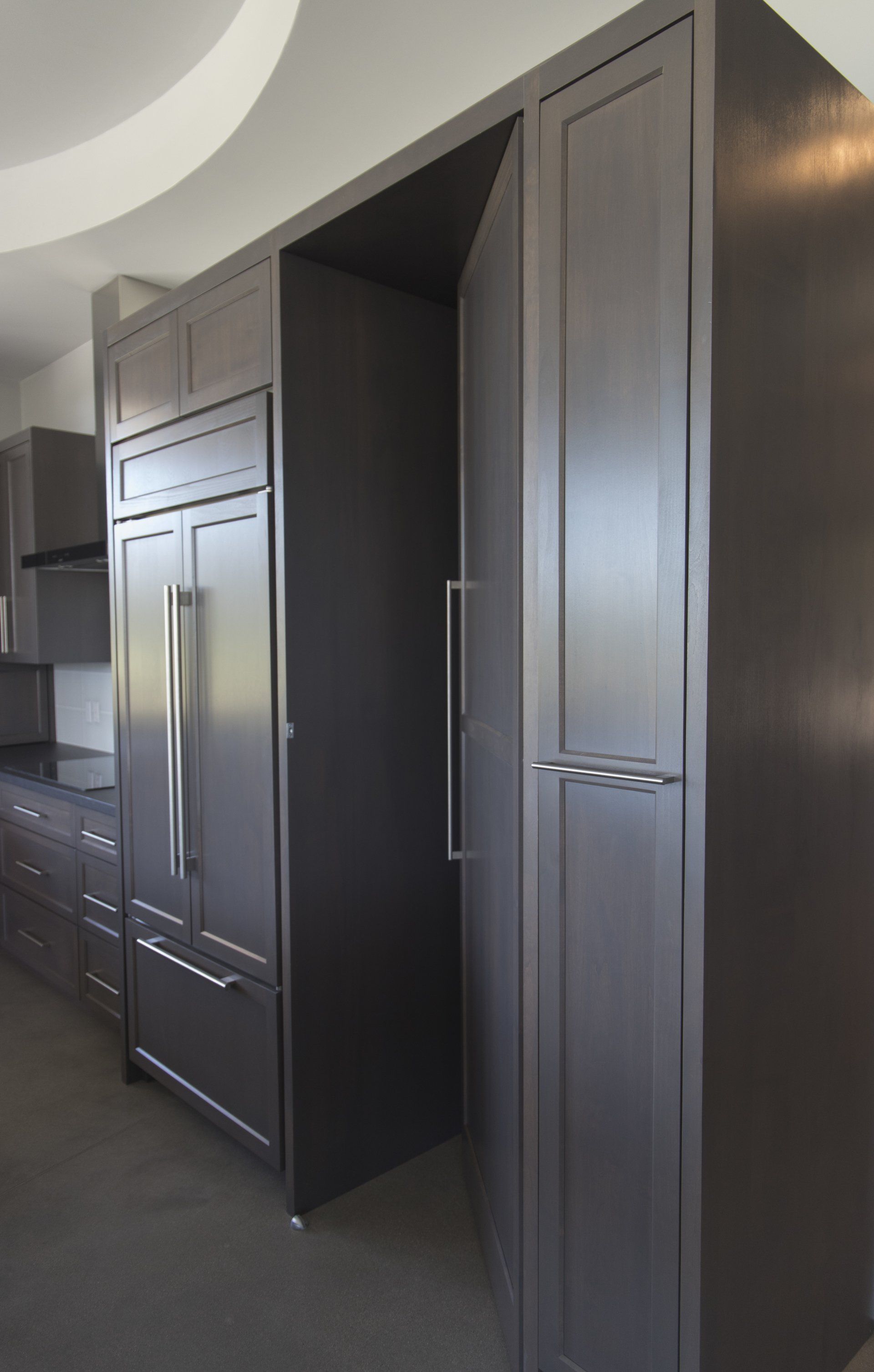 Contemporary cabinet