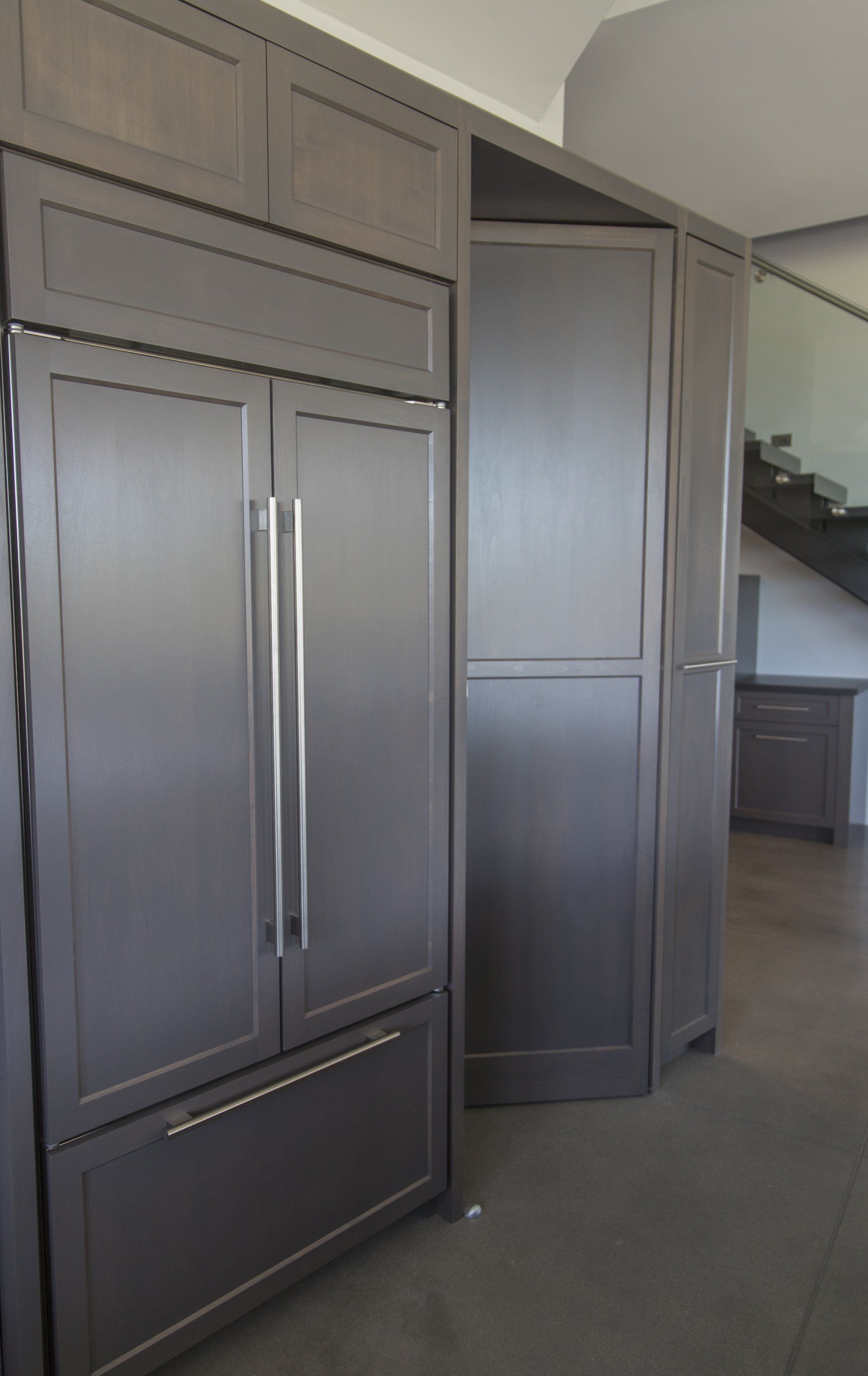 Contemporary cabinet