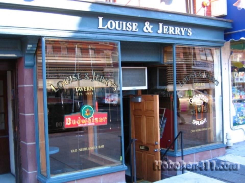 outside view of Louise & Jerry's Tavern
