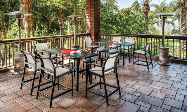 Gensun Casual Furnitures