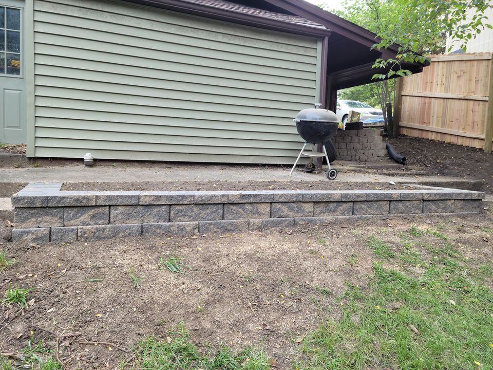 Retaining wall