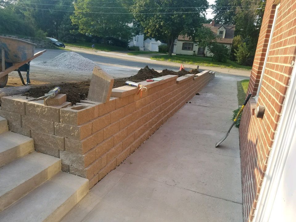 Retaining wall