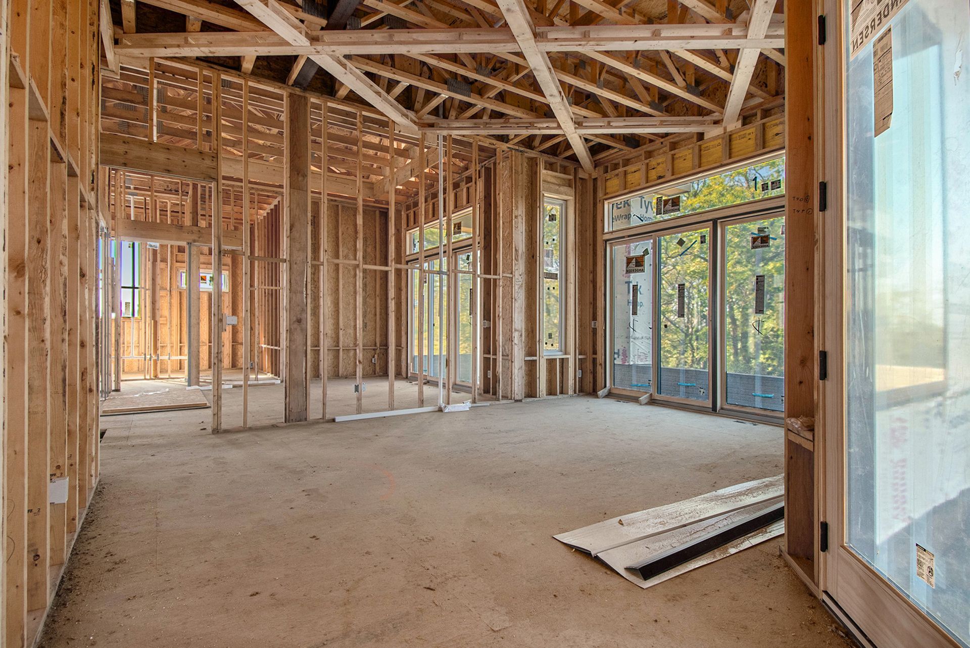 2550 South 224th Plaza interior