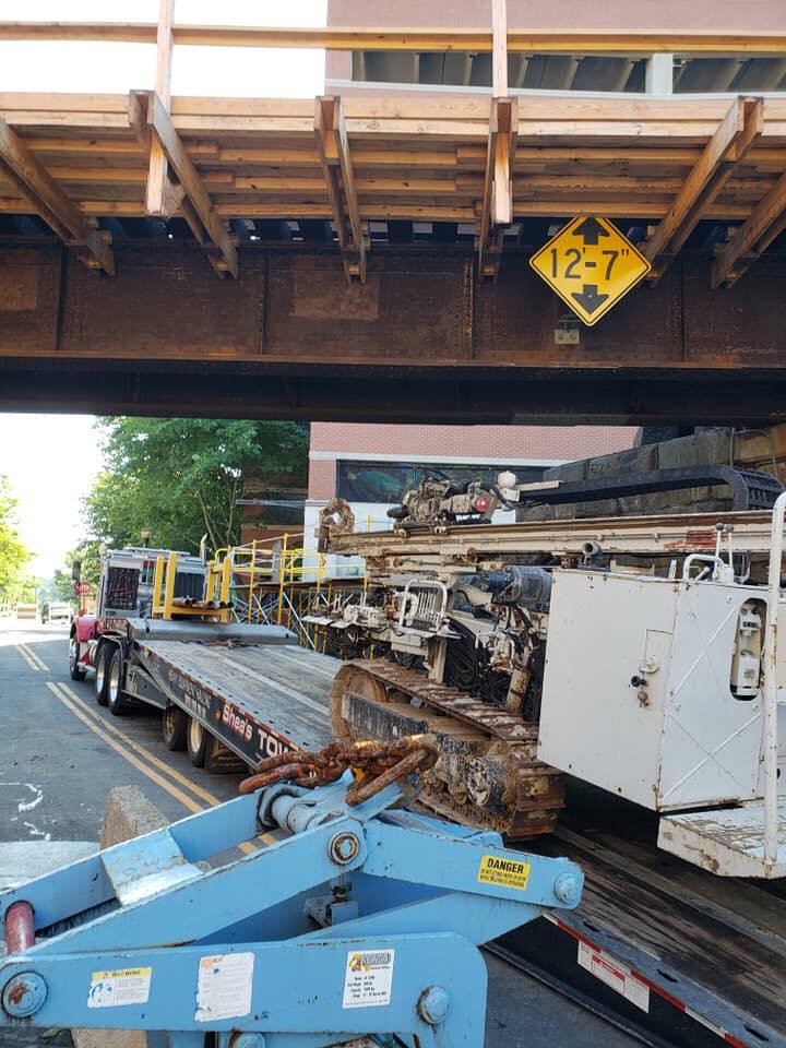 Equipment hauling services