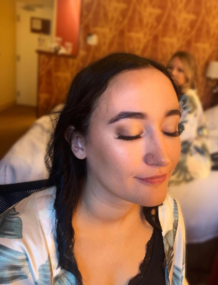 Hairstyle and makeup