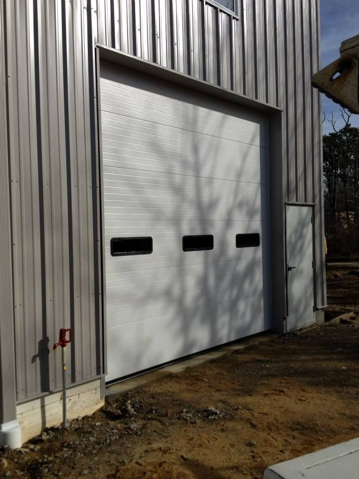 Commercial garage door