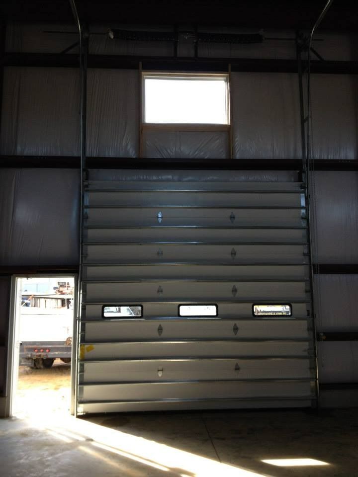 Commercial garage door